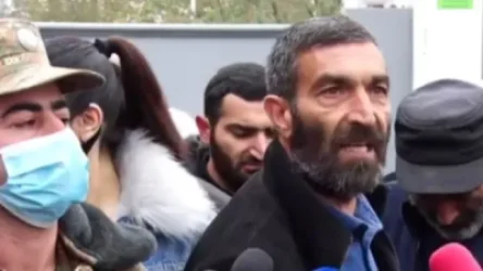 Ավելի լավ ա գնանք Ալիևին դիմենք. զինծառայողների ծնեղները հուսահատ են