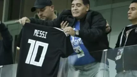 Բարսելոնան պետք է շրջանառությունից հանի 10 համարը. Դիեգո Սինագրա