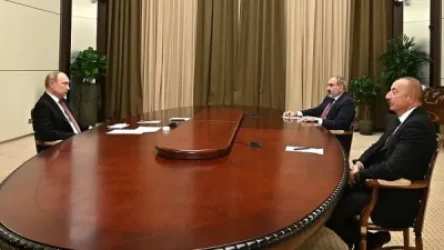 Ե՞րբ է նախատեսվում Փաշինյան, Ալիև, Պուտին հանդիպումը․ Մոսկվայից մեկնաբանում են