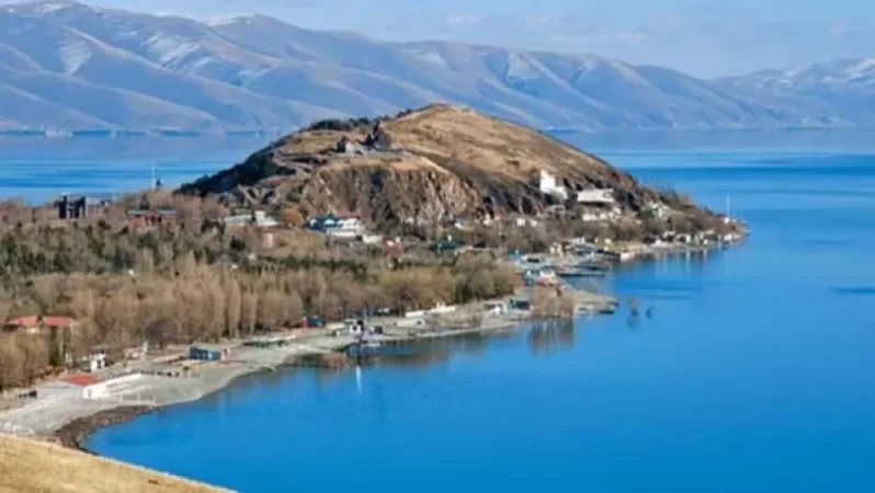 «Ադրբեջանը սկսում է կամաց-կամաց խառնվել Հայաստանի ներքին գործերին». Համբարձումյան