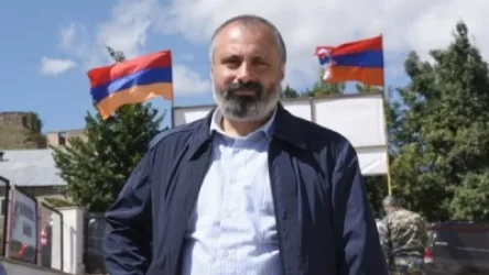 Երբեք մի վստահեք դեմագոգներին, լաչառներին և պատահական մարդկանց․ Արցախի ԱԳ նախարար