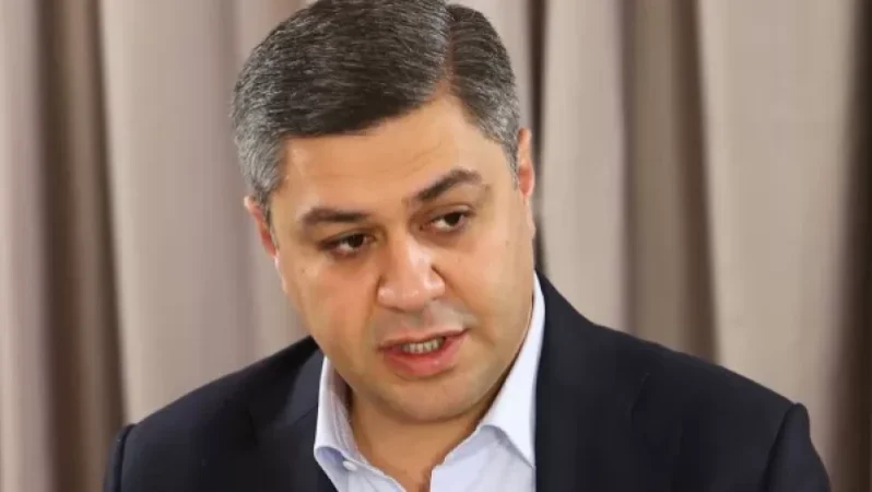 ԼՈւՍԱՆԿԱՐ. Վանեցյանը դստեր հետ Արցախում է