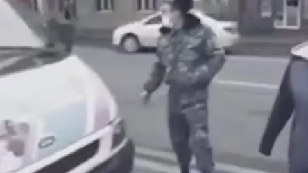 ՏԵՍԱՆՅՈՒԹ. «Քշի, վրեքներով անցի». ոստիկանը կոչ արեց վարորդին՝ մեքենան քշել ցուցարարների վրա