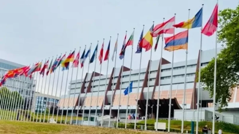 Լուսանկարներ․ Սգի կապակցությամբ իջեցվել են Եվրոպայի խորհրդում Հայաստանի դրոշները