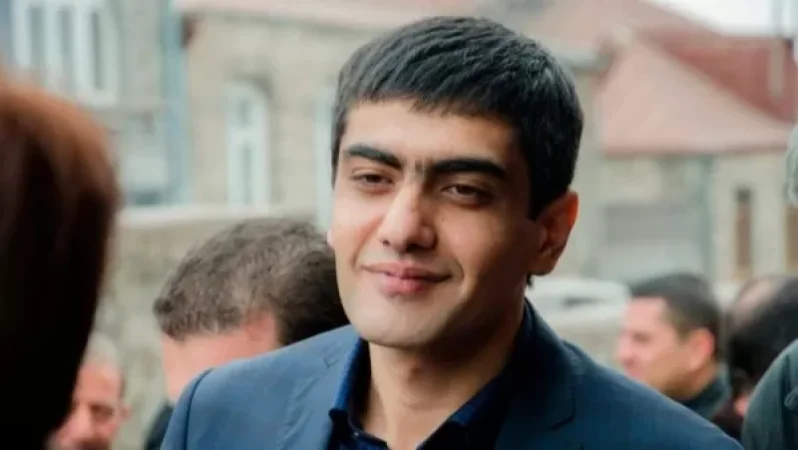 Այդ կտերը ինքներդ կերեք ու մի քիչ արժանի պահեք ձեզ․ Առուշանյանի փաստաբանը՝ դատավորներին