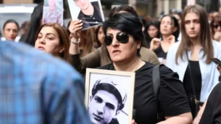 Մոմավառությամբ քայլերթ՝ կալանավորված Գայանե Հակոբյանի զոհված որդու 22-ամյակի առթիվ․ «Որդիների կանչ» ՀԿ