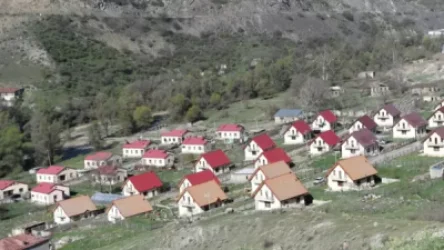 Արցախցիներին հայտնել են` ֆինանսական օգնություն կստանան, եթե բնակավայրը լքելիս Ադրբեջանին թողնվող տները չայրեն. Բաբայան