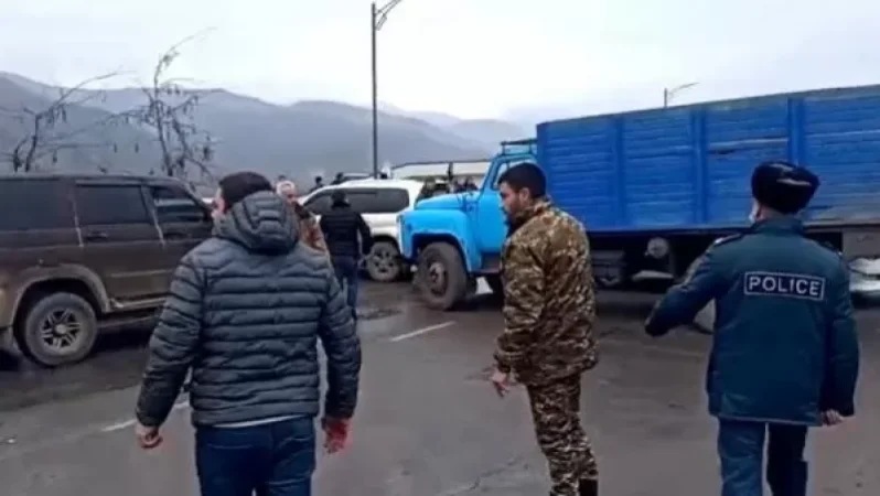 Կապանում վիրավոր զինվորին հոսպիտալ տեղափոխելու համար օդ են կրակել, որպեսզի ճանապարհը բացեն. Սրբուհի Գրիգորյան