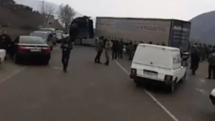 Սյունեցիները փակել են Գորիս-Կապան միջպետական ճանապարհը. նրանք անվտանգության երաշխիքներ են ուզում