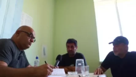 ՏԵՍԱՆՅՈՒԹ. Ադրբեջանցի խմբագիրը այցելել է Բերձոր ու Աղավնո, նկարել հայերին, հանդիպել Անդրանիկ Չաուշյանին, Արշակ Զաքարյանին