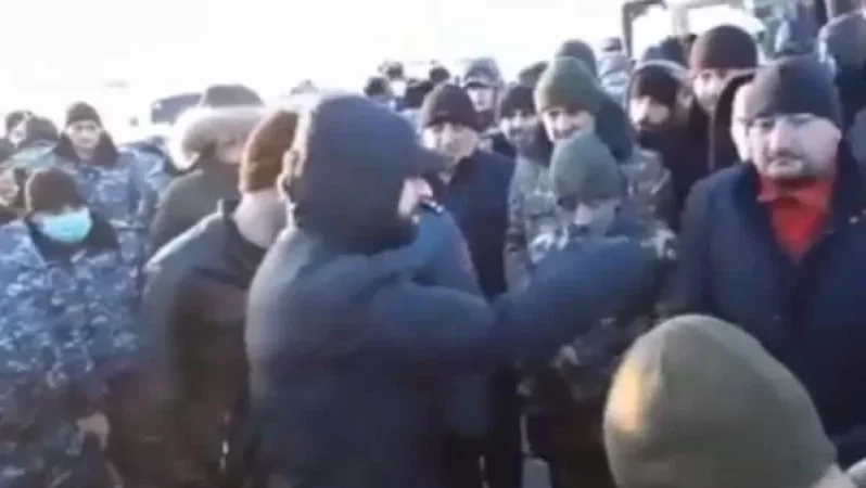 Clash Between Syunik Residents and Police Occurs