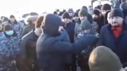 Սյունեցիների եւ ոստիկանների միջեւ քաշքշուկ ու ծեծկռտուք տեղի ունեցավ