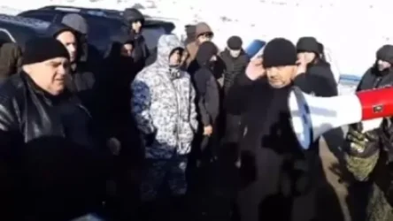 ՏԵՍԱՆՅՈՒԹ. Գորիսեցիները պահանջում են անհապաղ ազատ արձակել քաղաքապետին