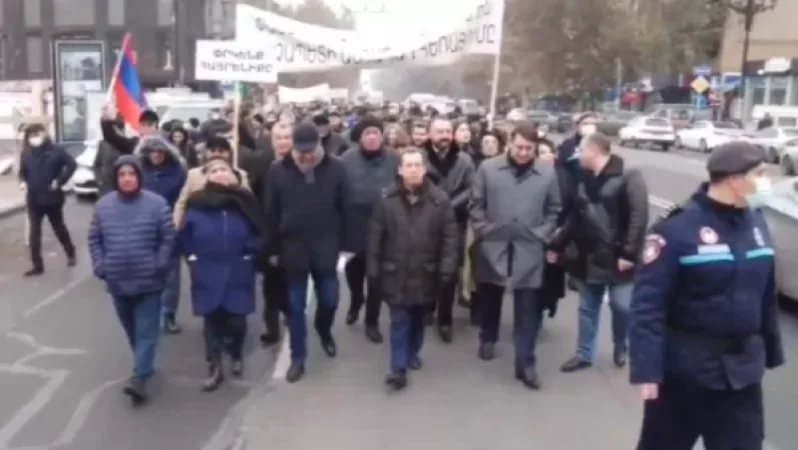 Նիկոլ Փաշինյանի հրաժարականի պահանջով Երևանում մեկնարկել են անհնազանդության գործադուլն ու դասադուլը