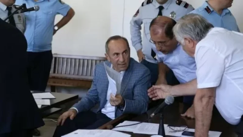 «Մարտի 1»-ի գործով դատական նիստը չի կայացել. փաստաբանները միացել են բողոքի ակցիային