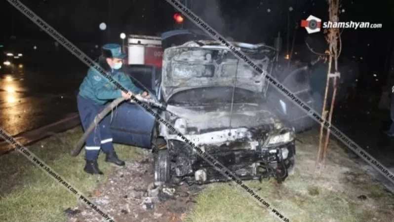 Երևանում բախվել են Mercedes-ն ու Opel-ը. հրդեհ Է բռնկվել