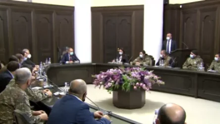 Վարչապետը հանդիպել է Արցախյան պատերազմի մասնակից մի քանի տասնյակ կամավորականների հետ