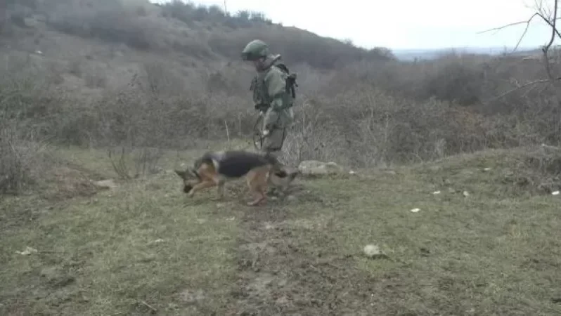 Ռուս խաղաղապահներն ավարտում են Ստեփանակերտի հյուսիսային ծայրամասերի ականազերծումը