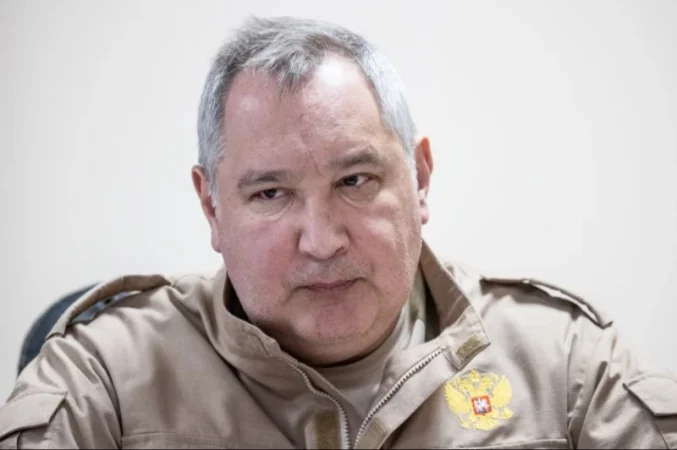 Մենք կանգնած ենք ոչ միայն շեմին, այլ արդեն եզրին․ Դմիտրի Ռոգոզին