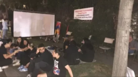 ՏԵՍԱՆՅՈՒԹ. Հայերը նստացույց են իրականացրել Լոս Անջելեսում` Հայաստանի գլխավոր հյուպատոսության դիմաց