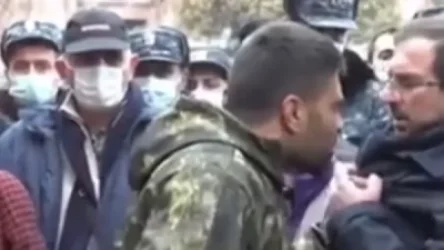 ՏԵՍԱՆՅՈՒԹ. Քաղաքացին հարձակվեց պատգամավոր Գեղամ Մանուկյանի վրա