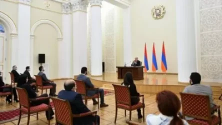 Արմեն Սարգսյանը հանդիպել է երիտասարդական կառույցների ներկայացուցիչների հետ