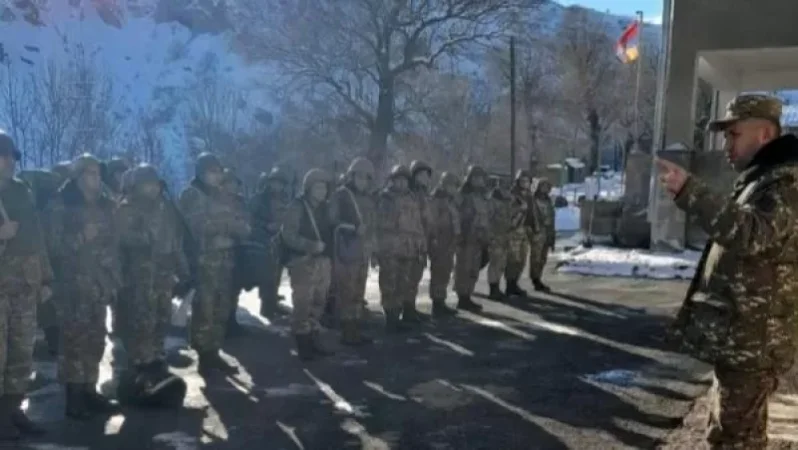 Հերթափոխի մեկնող զինծառայողների հետ անցկացվել է շարային ստուգատես. ՊՆ