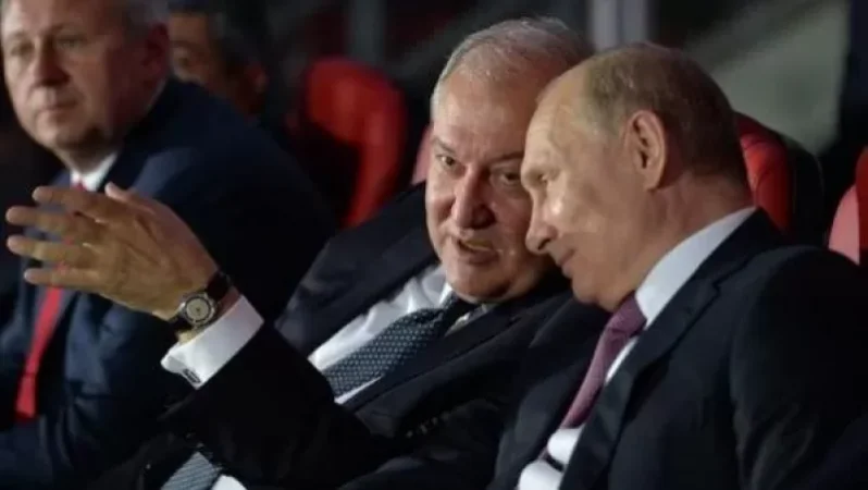 Արմեն Սարգսյանին Ամանորի և Սուրբ Ծննդի տոների առթիվ շնորհավորել է Վլադիմիր Պուտինը