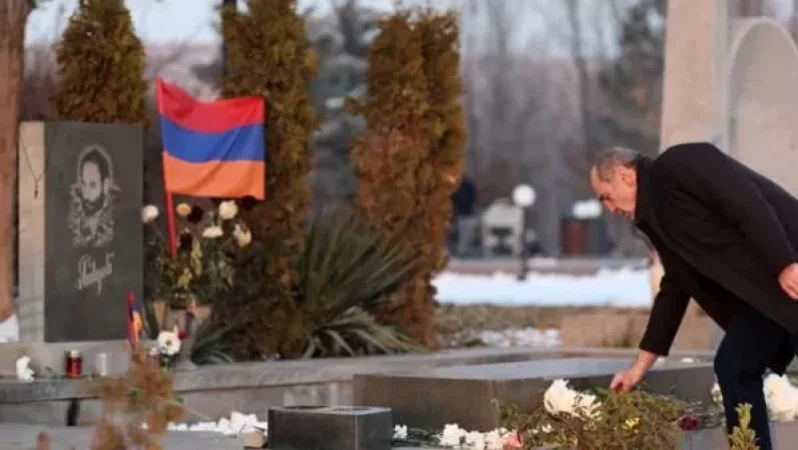 Ռոբերտ Քոչարյանն այցելել է Եռաբլուր