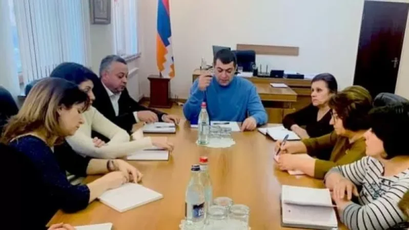 ԱՀ առողջապահության նախարարն աշխատանքային խորհրդակցություն է անցկացրել