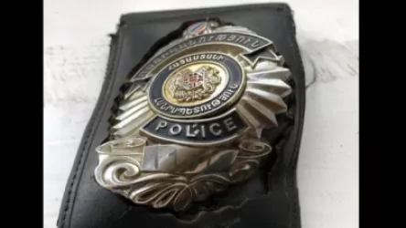 Ծոցագրպանի վկայականը փրկել է ոստիկանի կյանքը. Թշնամու արձակած արկի բեկորը դիպել է վկայականի ժետոնին