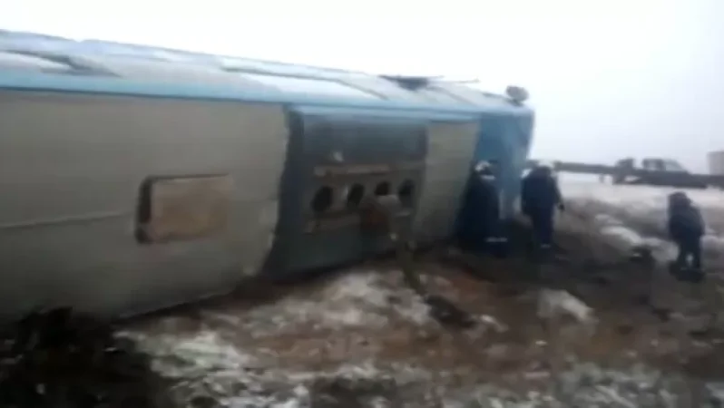 ՏԵՍԱՆՅՈՒԹ. Ռուսաստանում ուղևորատար ավտոբուս է շրջվել. կան զոհեր
