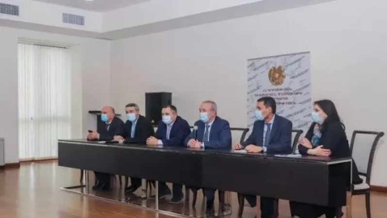 Վահրամ Դումանյանը ներկայացրել է նախարարի նորանշանակ տեղակալ Կարեն Գիլոյանին