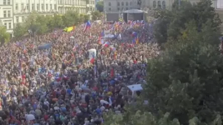 Զանգվածային բողոքի ցույցեր՝ Պրահայում