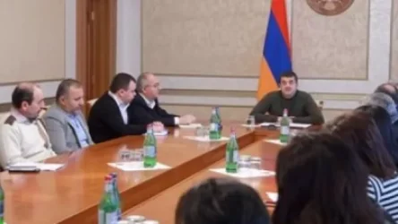 Արայիկ Հարությունյանն ընդունել է Արցախի պետական համալսարանի գիտական խորհրդի անդամներին