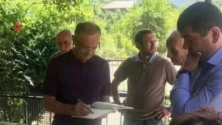 Պապիկյանն արգելել է ընդդիմադիր պատգամավորներին այցելել եռամսյա հավաքների վայրեր