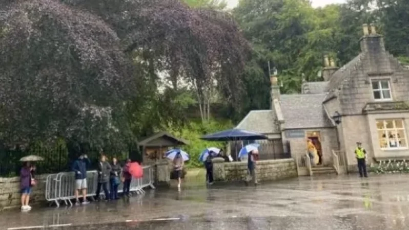 Ինչ է կատարվում Բուքինգեմյան պալատում և Բալմորալ ամրոցում