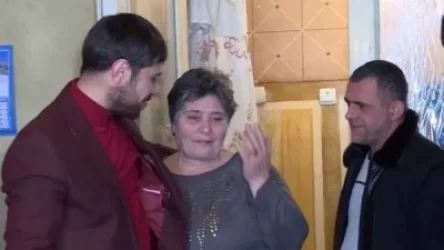 ՏԵՍԱՆՅՈՒԹ. Գերությունից վերադարձած տղաներն այցելել են Ցականյաններին, որոնց որդուն սպանել էին ադրբեջանցի ահաբեկիչները