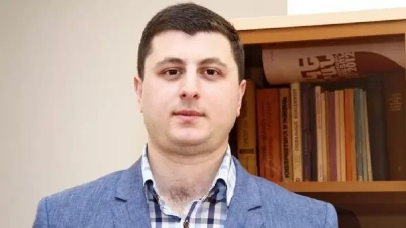 Դավիթ Տոնոյանն իր «մեղքերը գոնե մասամբ քավելու» համար դեռ պետք է խոսի.Տիգրան Աբրահամյան