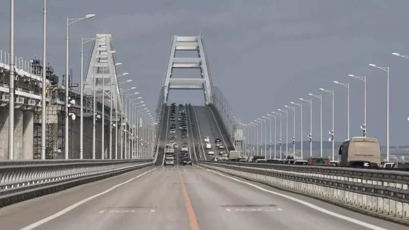 Traffic Blocked on the Crimean Bridge
