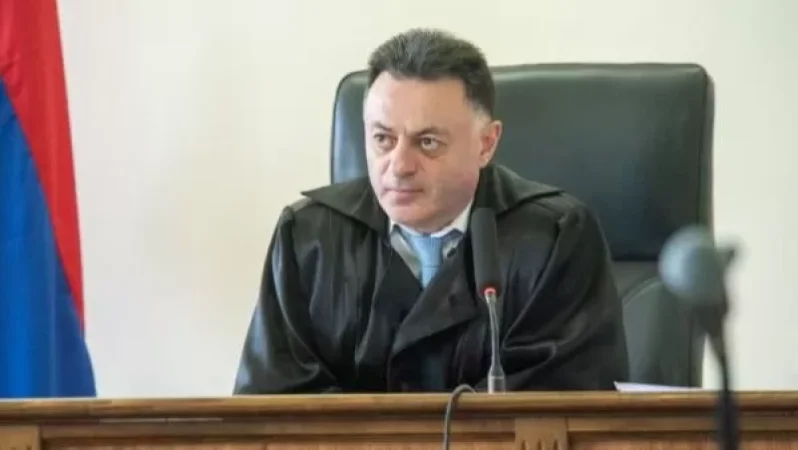 «Պատասխան կտան մի փոքր անց». Քոչարյանին ազատած դատավորի մասով նոր վճիռ է կայացվել