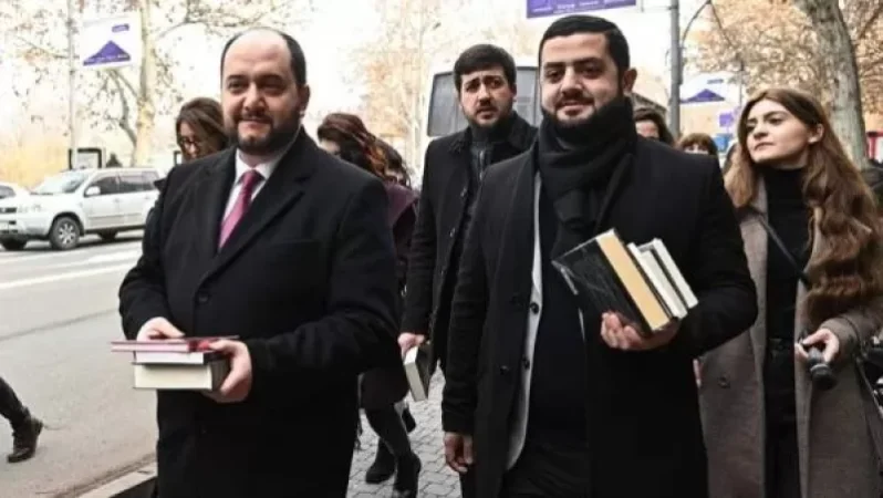 Արայիկ Հարությունյանի նկարիչ սանիկը ՊՎԾ-ում պաշտոն է ստացել. Factor