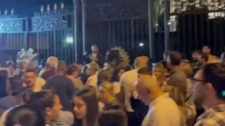 ՏԵՍԱՆՅՈՒԹ. Մեծ բազմություն է հավաքվել Հանրապետության հրապարակում և Բաղրամյան պողոտայում