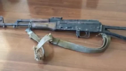 ՏԵՍԱՆՅՈՒԹ. Ոստիկանության բաժիններում քաղաքացիները կամավոր հանձնել են «Կալաշնիկովի» ինքնաձիգներ և ռազմամթերք