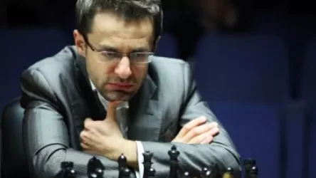 Արոնյանը հրաժարվում է հանդես գալ ՀՀ դրոշի ներքո. պարզաբանում