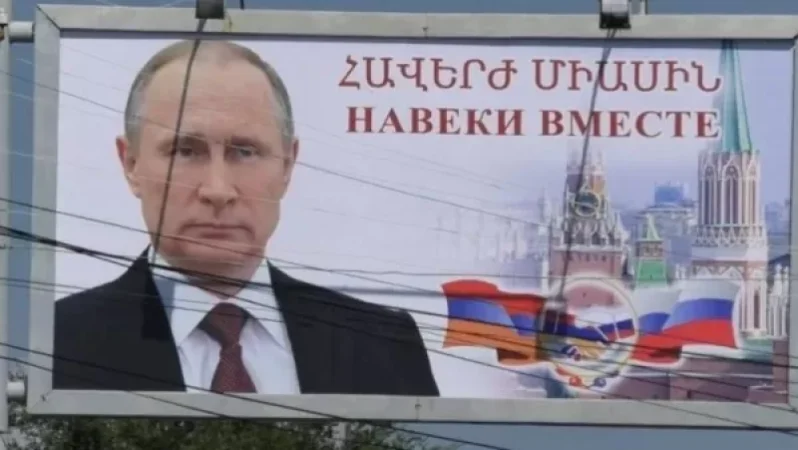 «Զվարթնոց» օդանավակայանի ճանապարհից հեռացրել են Վլադիմիր Պուտինի լուսանկարը․ համացանցը քննարկում է