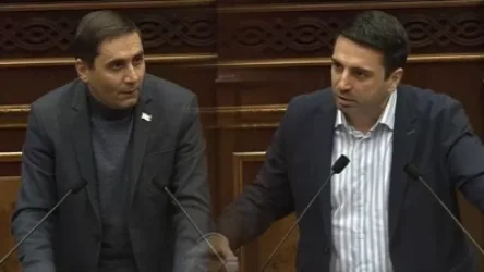 Վատ լուր ունեմ ձեզ համար՝ չի պրծել ու չի պրծնելու, մինչև ժողովուրդն իր մեջքը չուղղի, չի պրծնելու. Աբովյանը՝ Սիմոնյանին