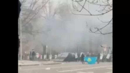 ՏԵՍԱՆՅՈՒԹ․ Պայթյունի և կրակոցների ձայներ․ բախումներ են սկսվել ուժայինների և ցուցարարների միջև․ Ղազախստան