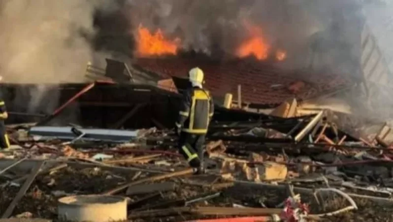 Պայթյունի հետևանքով չորսհարկանի հյուրանոց Է փլուզվել