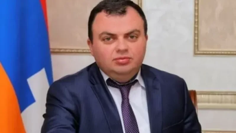 Կոտրել են Վահրամ Պողոսյանի էջն ու 18+ լուսանկար հրապարակել